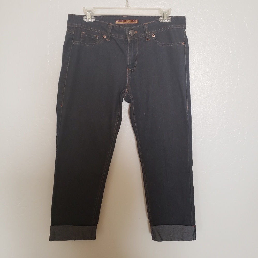 Jean Capri Womens Pants